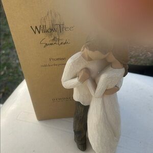 Willow Tree Promise Embrace Figurine - Cream and Brown